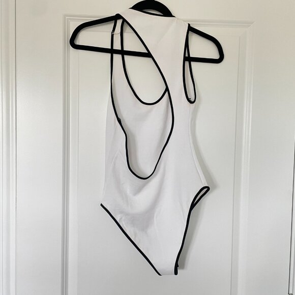 Zara White Asymmetric Bodysuit with Black Trim Detail - Size L - Picture 4 of 9
